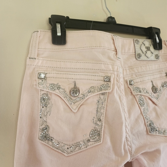 Miss Me Straight Leg Cropped  Jeans in Pale Pink Size 28 - Picture 9 of 14